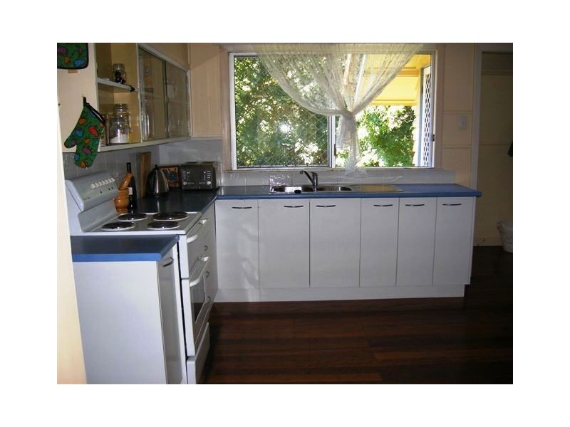 2/94 Royal Parade, Ashgrove QLD 4060