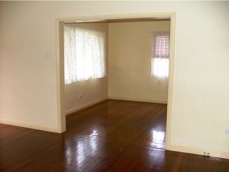 2/94 Royal Parade, Ashgrove QLD 4060