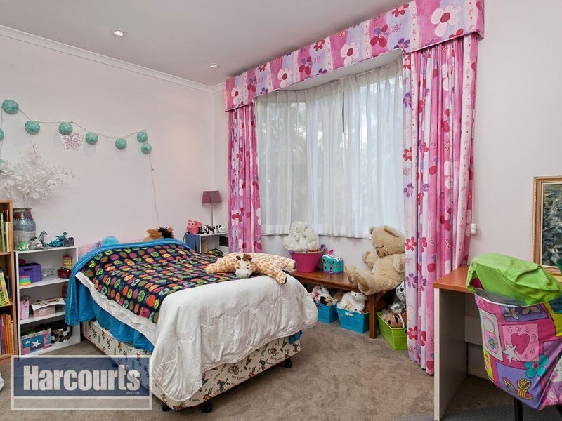 7 Glenella Street, The Gap QLD 4061