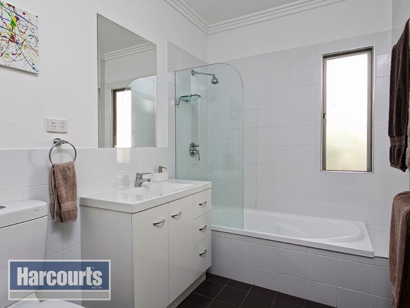 8 Frankit Street, Wavell Heights QLD 4012