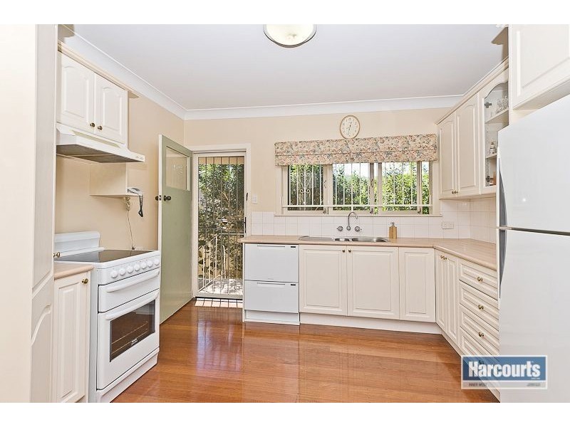 2 Bernarra Street, The Gap QLD 4061