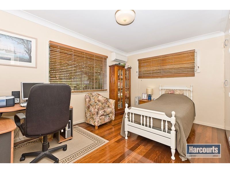 2 Bernarra Street, The Gap QLD 4061