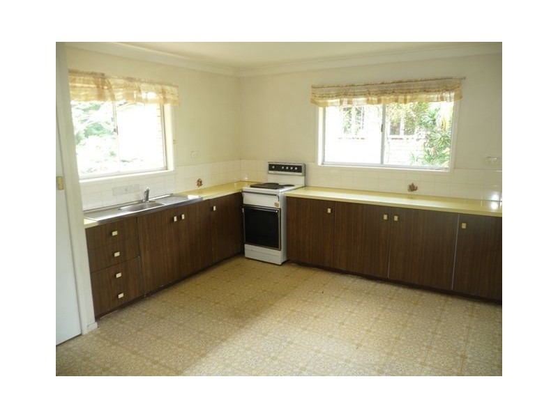 245 Fletcher Parade, Bardon QLD 4065