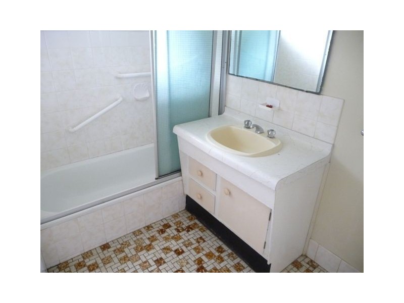 245 Fletcher Parade, Bardon QLD 4065