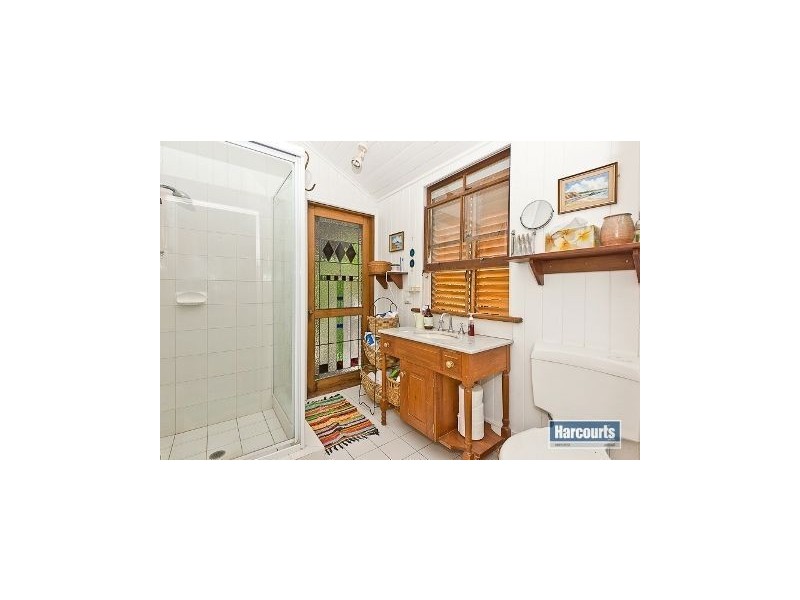 12 Moulton Street, Ashgrove QLD 4060