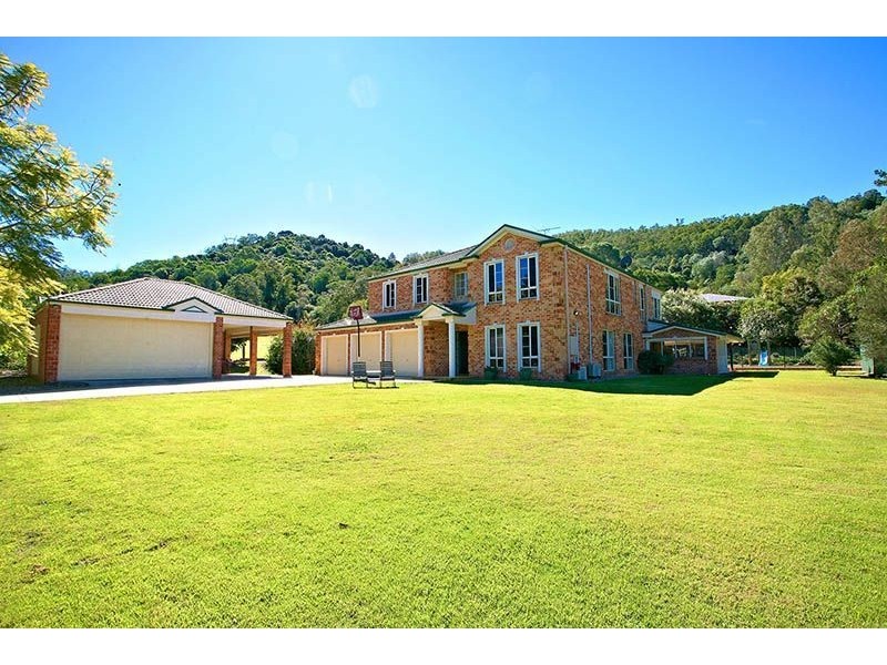 6 Smallwood Court, Samford Valley QLD 4520