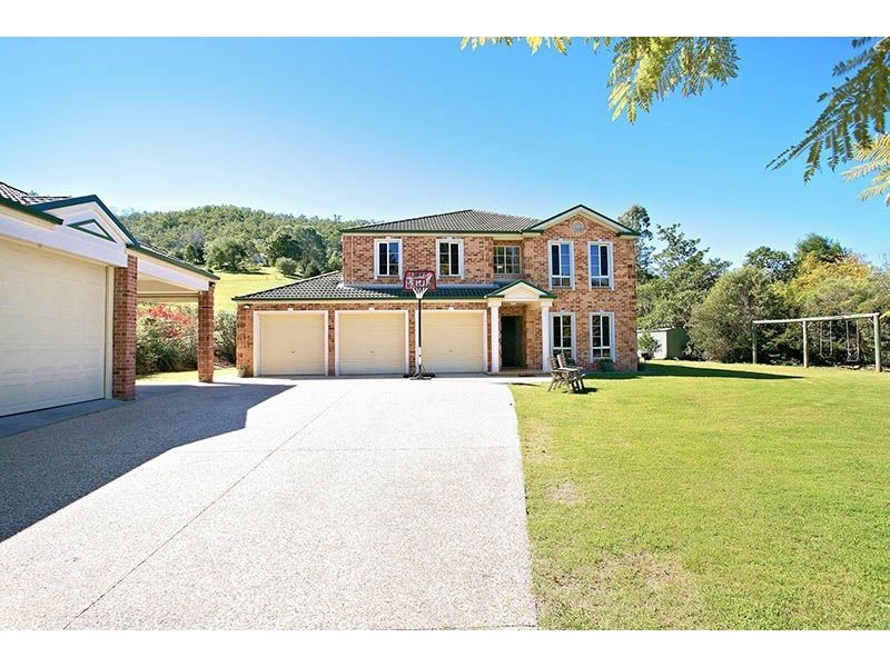 6 Smallwood Court, Samford Valley QLD 4520