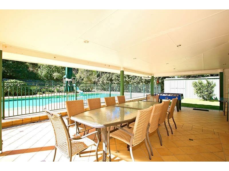 6 Smallwood Court, Samford Valley QLD 4520