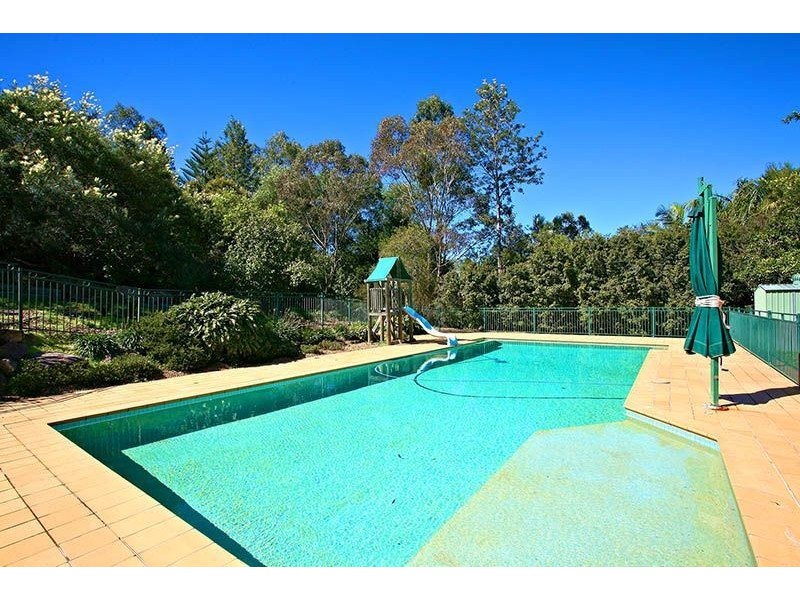 6 Smallwood Court, Samford Valley QLD 4520