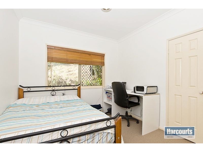 17 Wollundry Place, The Gap QLD 4061