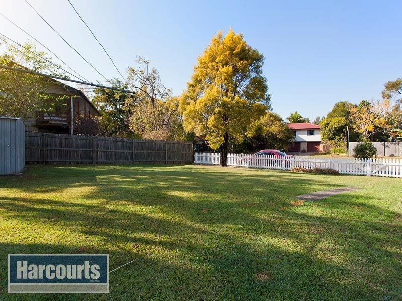 2 Granton Place, The Gap QLD 4061