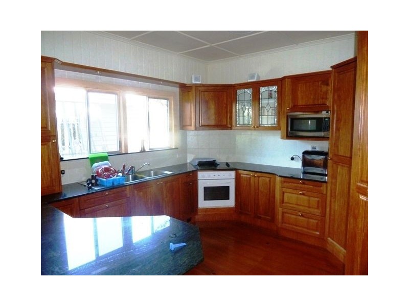 73 Davies Road, Bardon QLD 4065