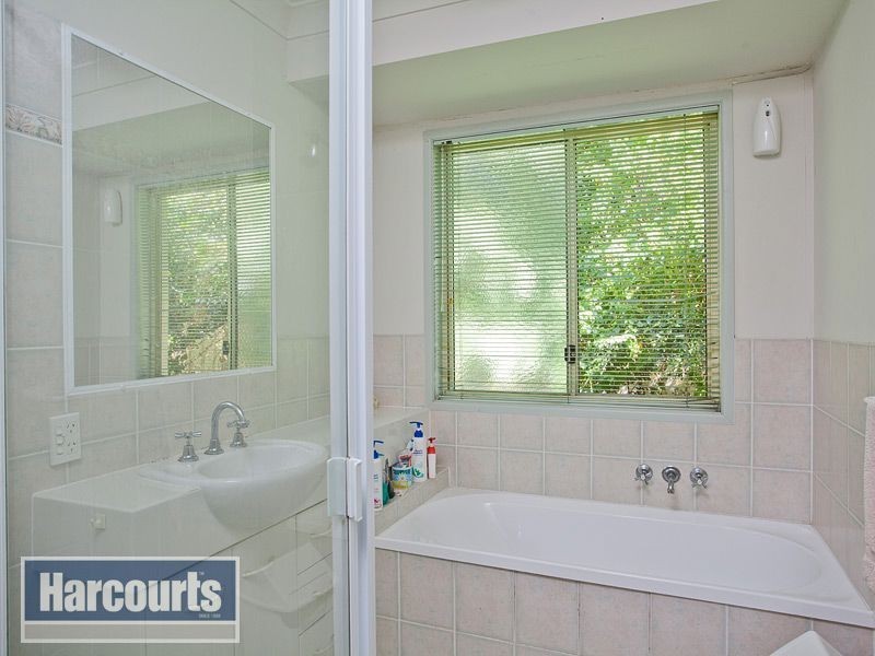 1 Glenwood Place, The Gap QLD 4061