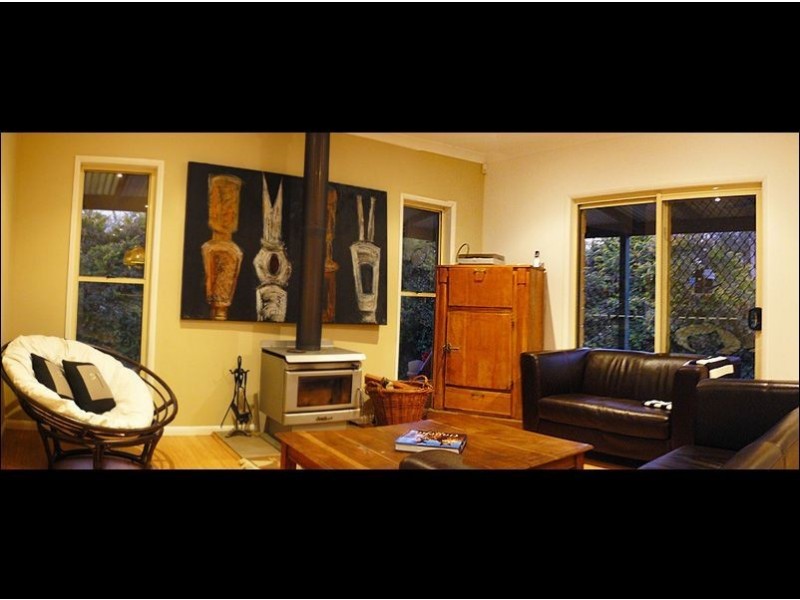 9 Liuda Court, Samford Valley QLD 4520