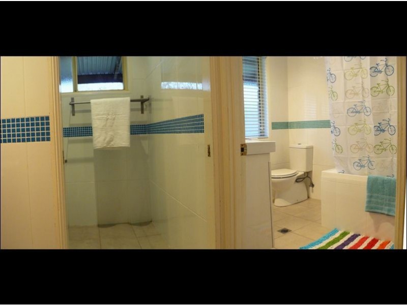 9 Liuda Court, Samford Valley QLD 4520