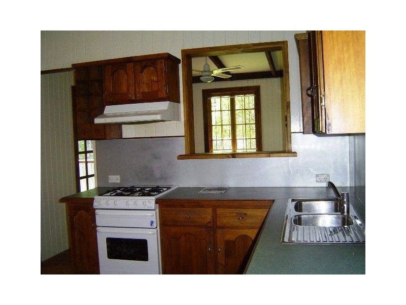 7 Cox Road, Windsor QLD 4030