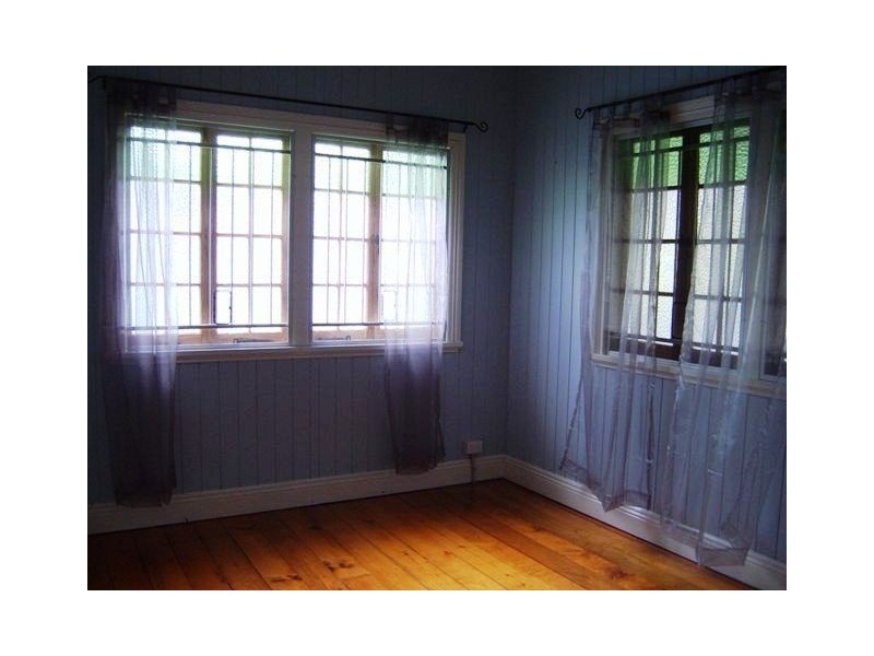 7 Cox Road, Windsor QLD 4030