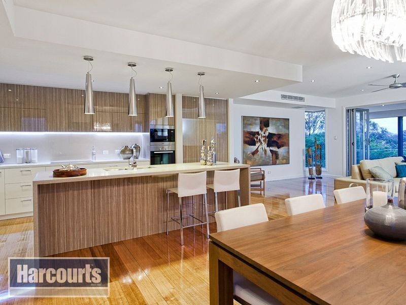 30 Harwood Street, Bardon QLD 4065