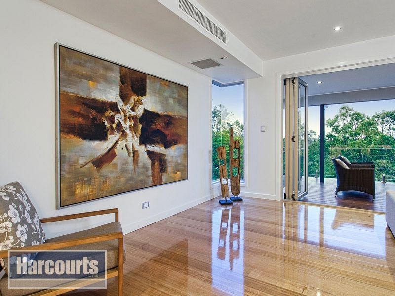 30 Harwood Street, Bardon QLD 4065