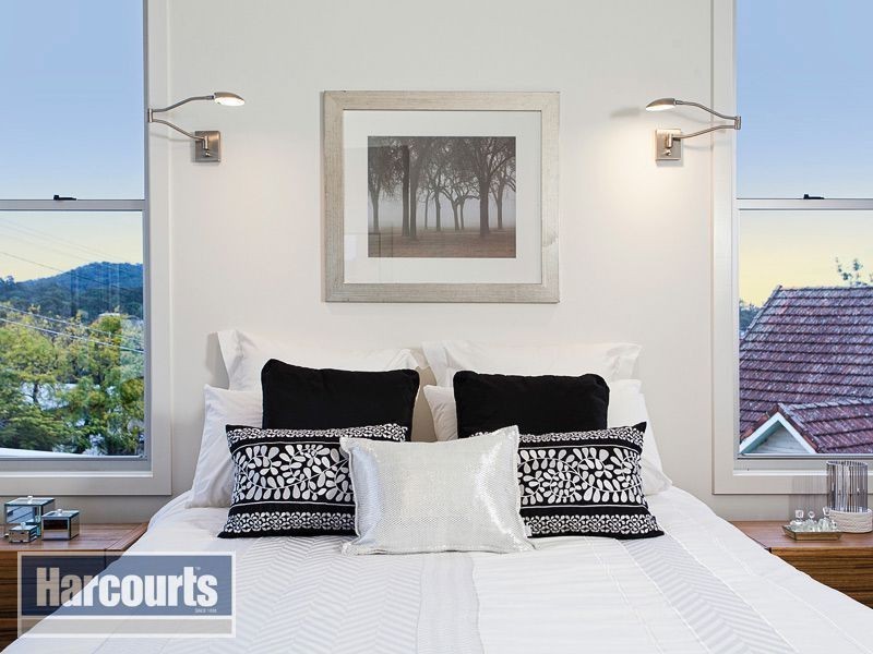 30 Harwood Street, Bardon QLD 4065