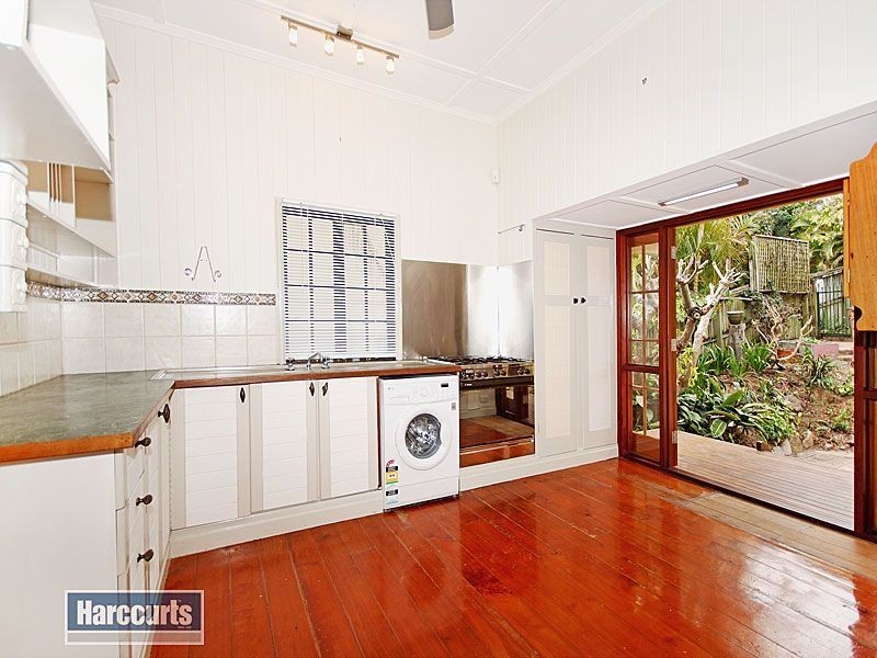 94 Leworthy Street, Bardon QLD 4065