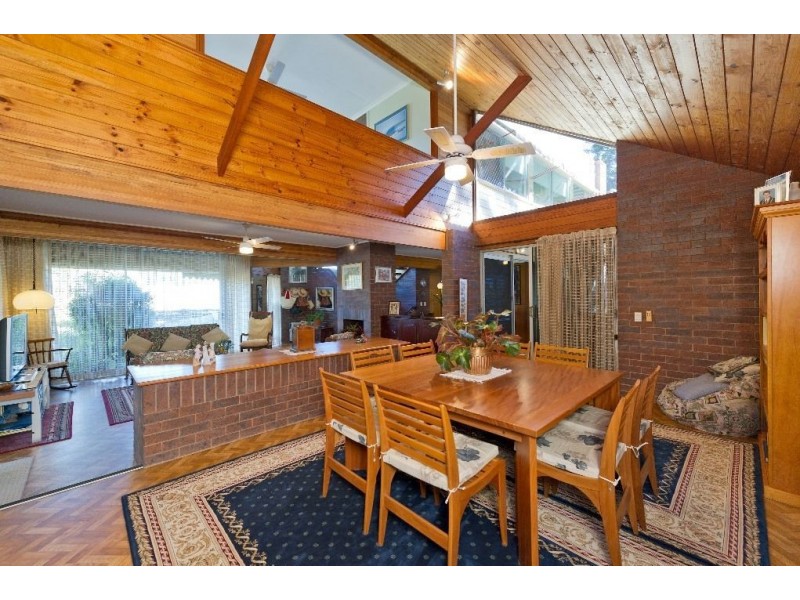 27 Kilsby Street, The Gap QLD 4061