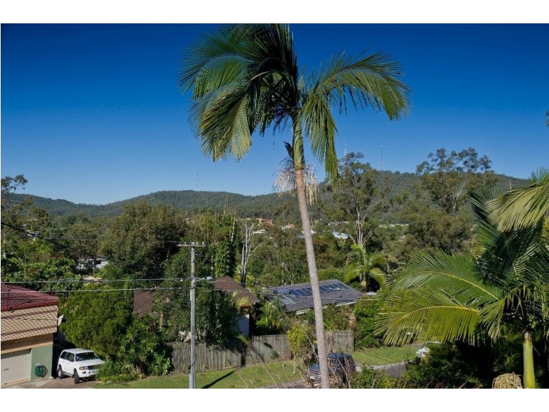 27 Kilsby Street, The Gap QLD 4061