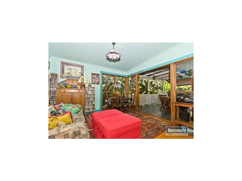 12 Moulton Street, Ashgrove QLD 4060