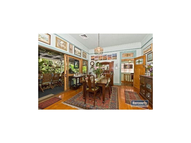 12 Moulton Street, Ashgrove QLD 4060