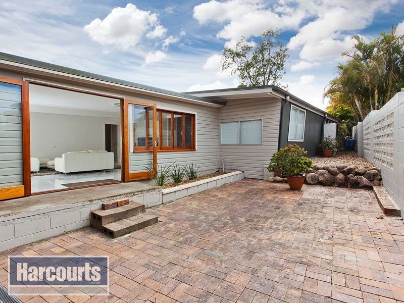 24 Lomatta Street, The Gap QLD 4061