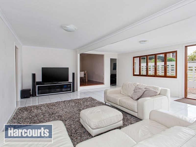 24 Lomatta Street, The Gap QLD 4061
