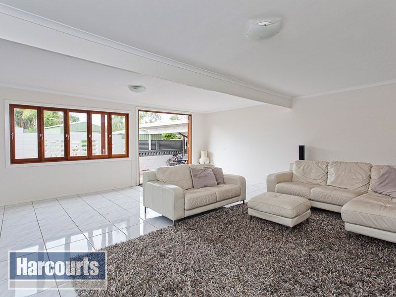 24 Lomatta Street, The Gap QLD 4061