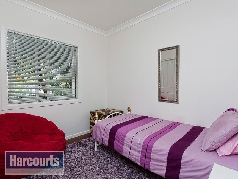 24 Lomatta Street, The Gap QLD 4061
