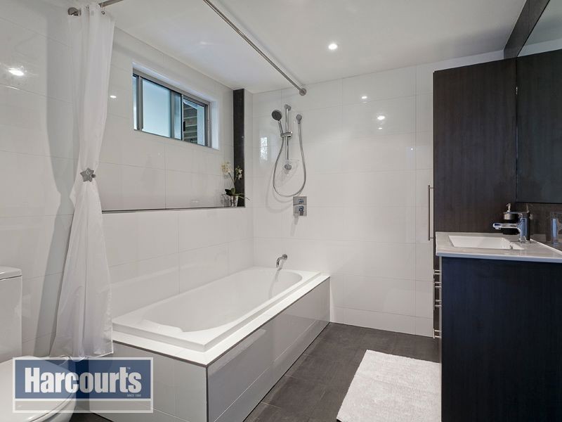 6 Pangela Street, The Gap QLD 4061