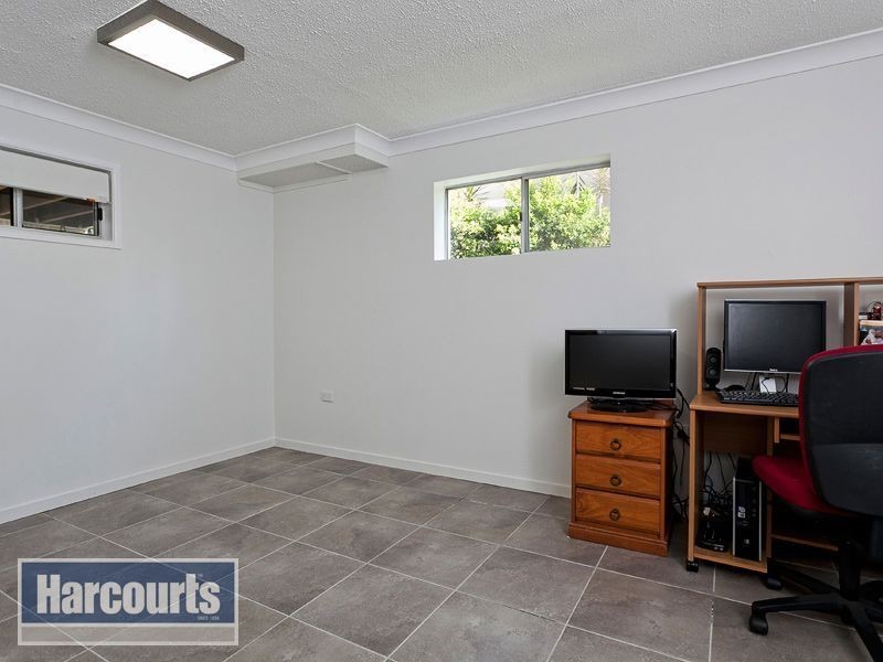6 Pangela Street, The Gap QLD 4061