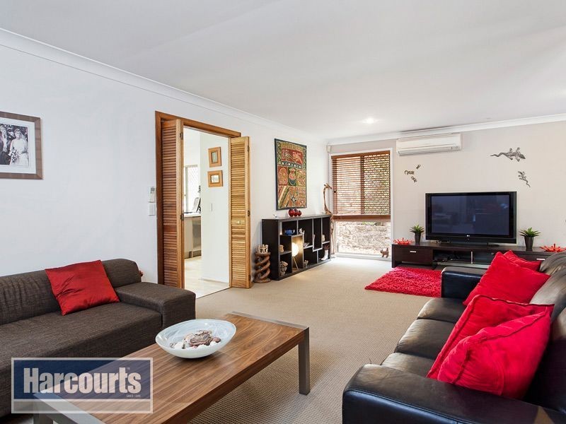 4 Hillside Place, The Gap QLD 4061