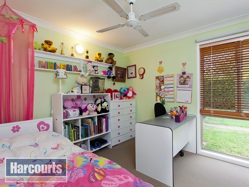 4 Hillside Place, The Gap QLD 4061