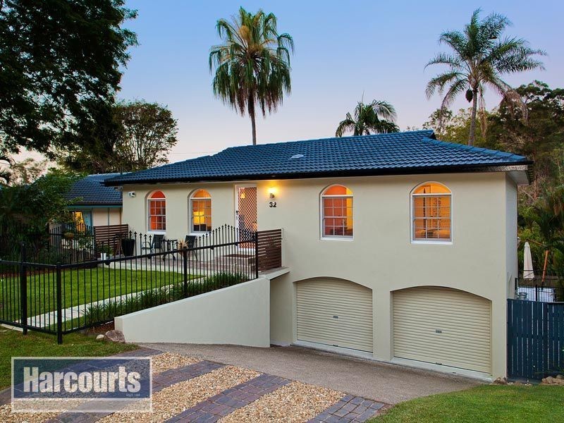 32 Sassafras Street, The Gap QLD 4061