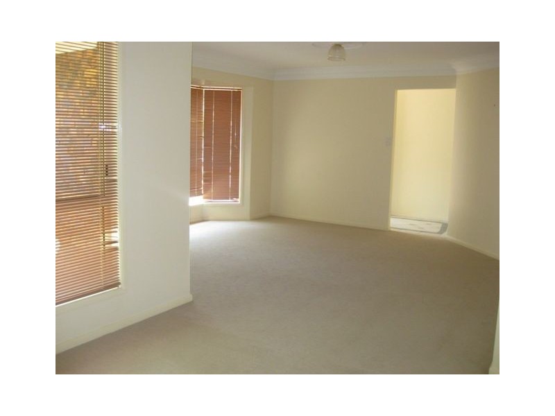 5 Willowood Place, The Gap QLD 4061