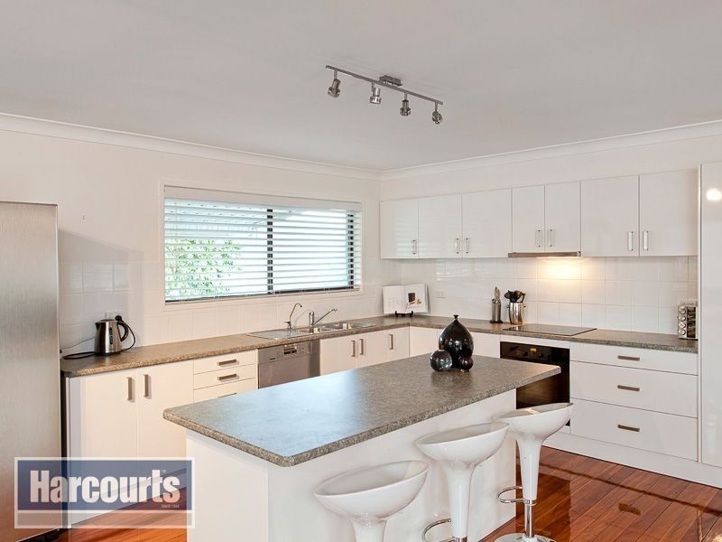 10 Bogunda Street, The Gap QLD 4061