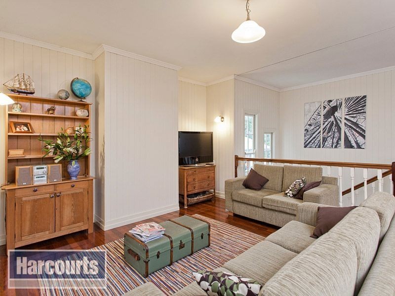 105 Royal Parade, Ashgrove QLD 4060