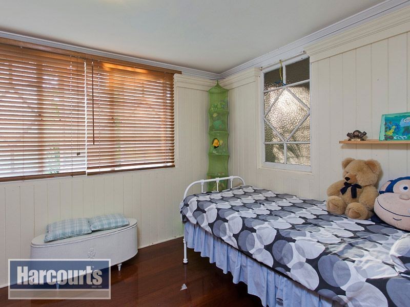 105 Royal Parade, Ashgrove QLD 4060