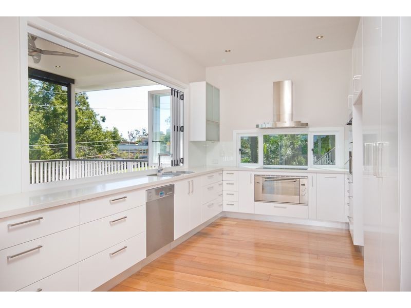 4 Kent Street, Red Hill QLD 4059