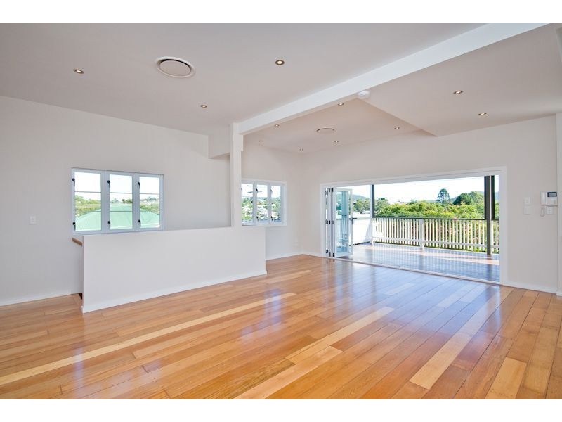4 Kent Street, Red Hill QLD 4059