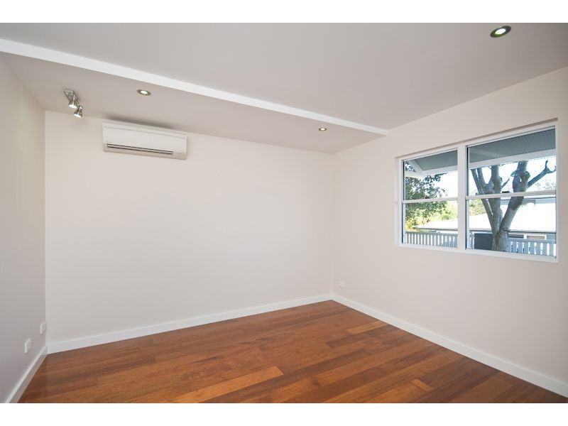 4 Kent Street, Red Hill QLD 4059