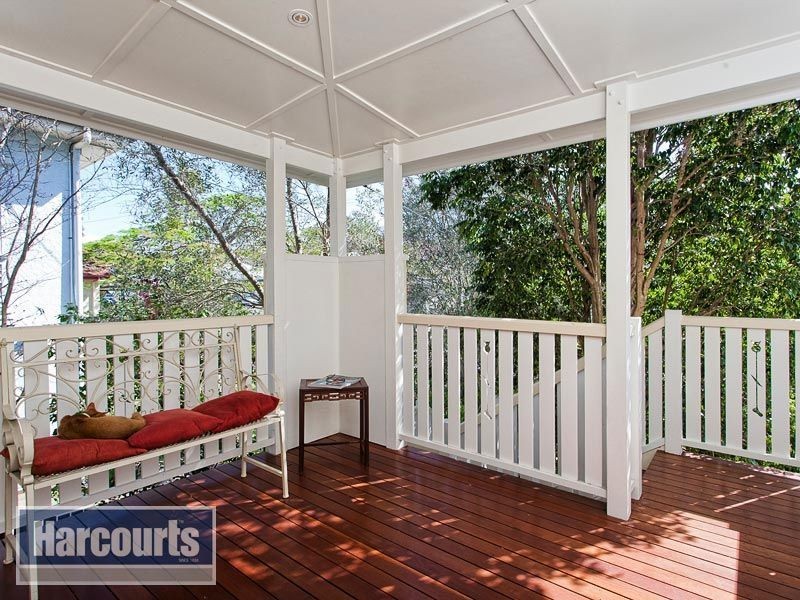 43 Banksia Avenue, Ashgrove QLD 4060