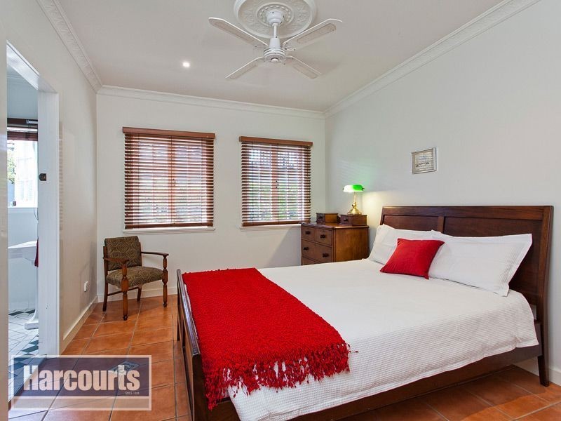 43 Banksia Avenue, Ashgrove QLD 4060