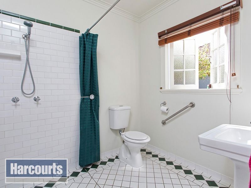 43 Banksia Avenue, Ashgrove QLD 4060