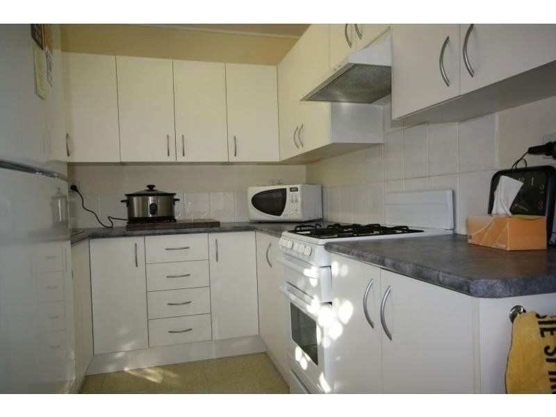 16 Burloo Crescent, Ferny Hills QLD 4055