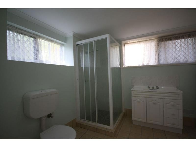 16 Burloo Crescent, Ferny Hills QLD 4055